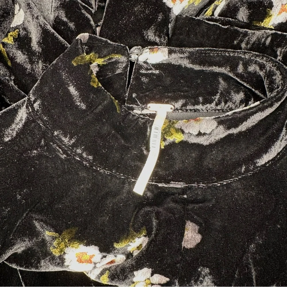 Free People Black Velvet Floral Mini Dress Size 0 - Picture 12 of 14